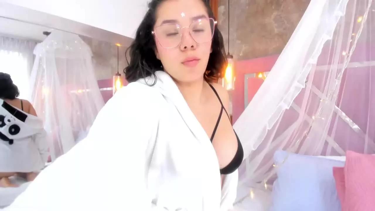 EmmaSulivan on Streamray 
