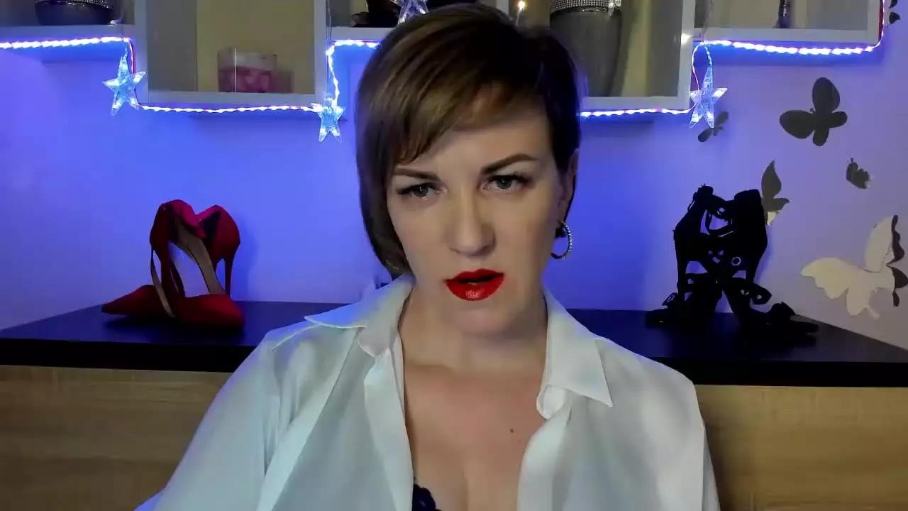feliziaGLAM on Streamray 