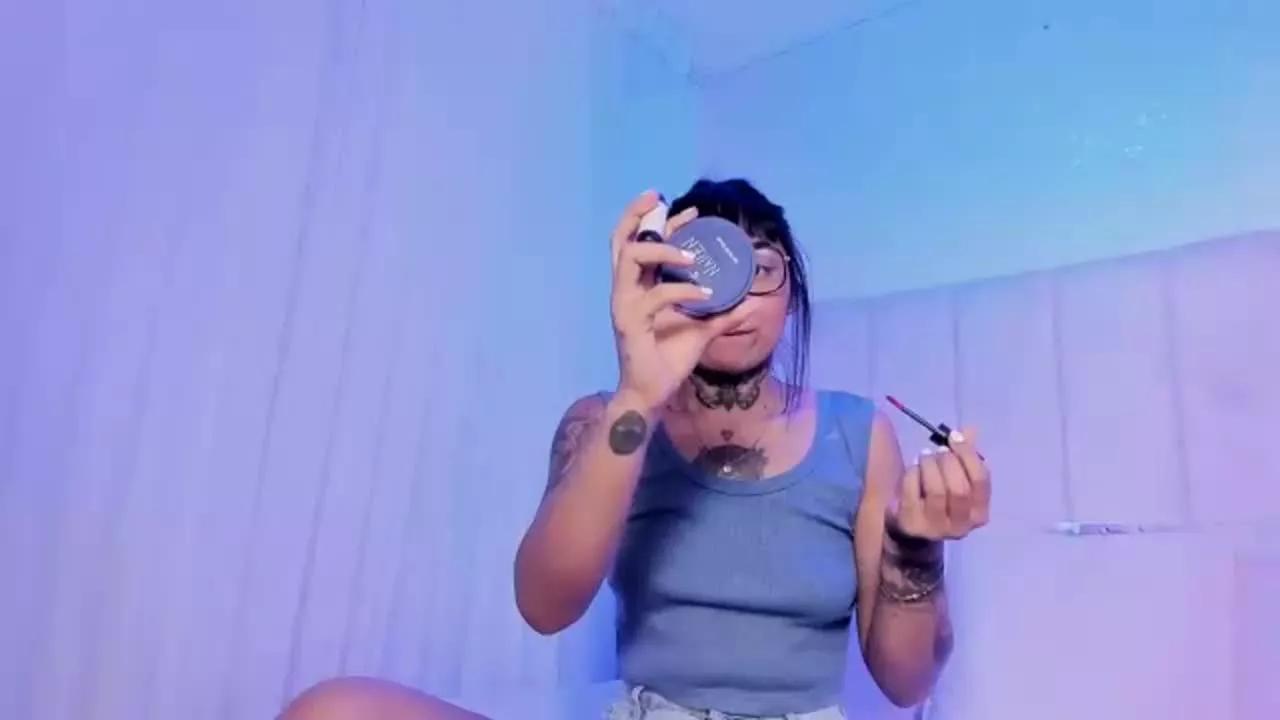 HarietWhite on Streamray 