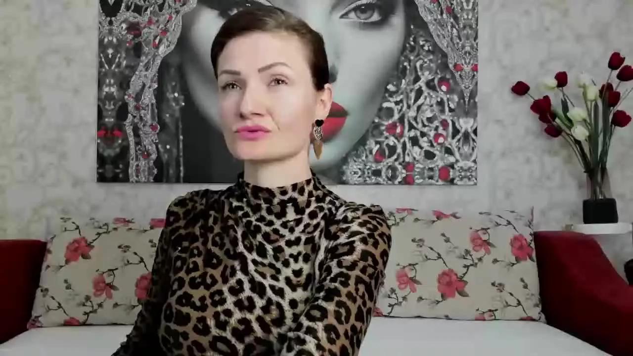 IngridBella on Streamray 