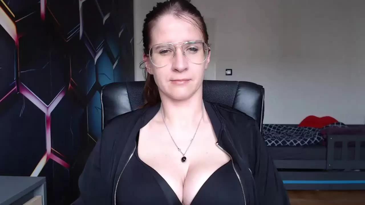 KayaAlone on Streamray 