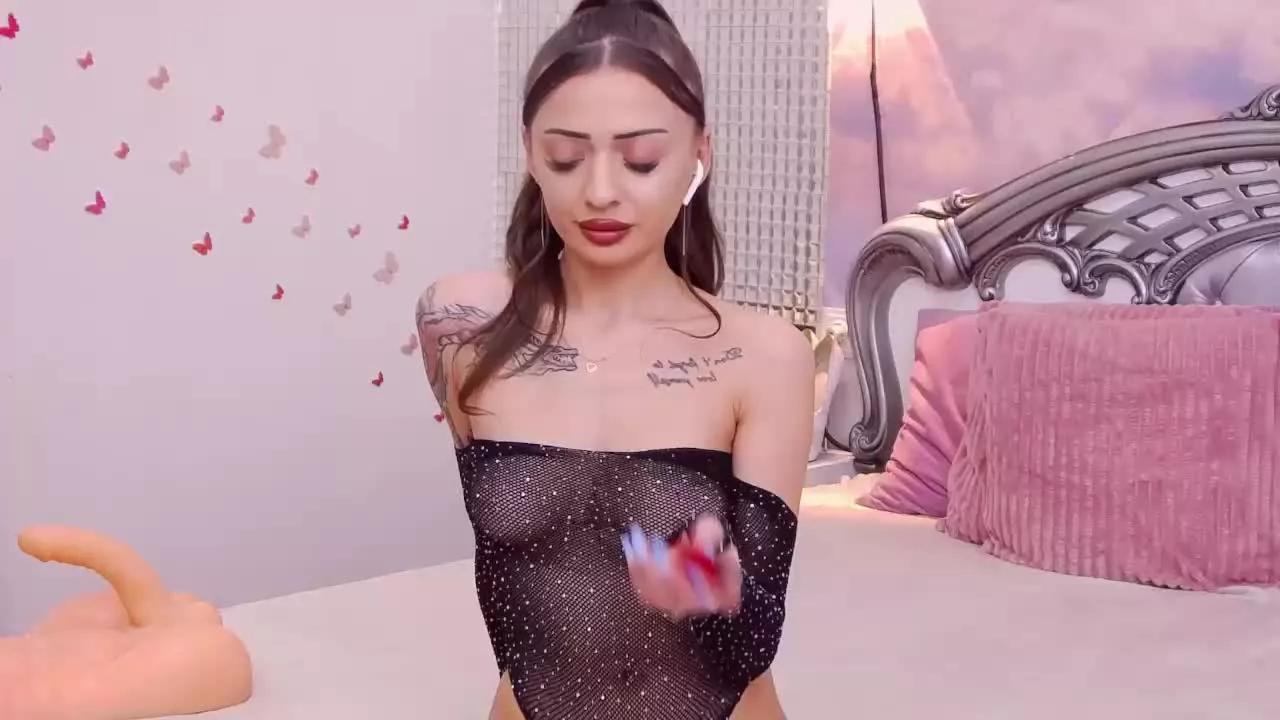 KayaBelle on Streamray 