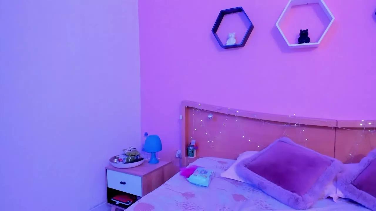 KendallSmiith on Streamray 