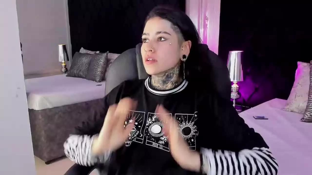 MarcelineWoods on Streamray 