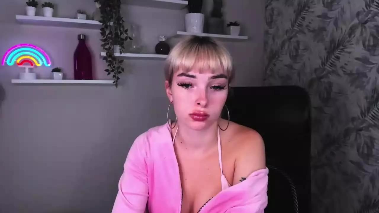 PollyDesire on Streamray 