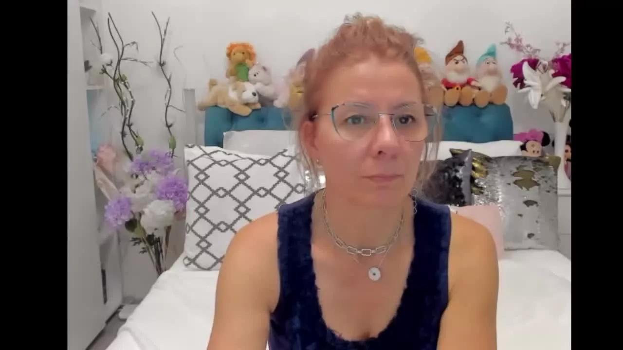 SalomeJade on Streamray 