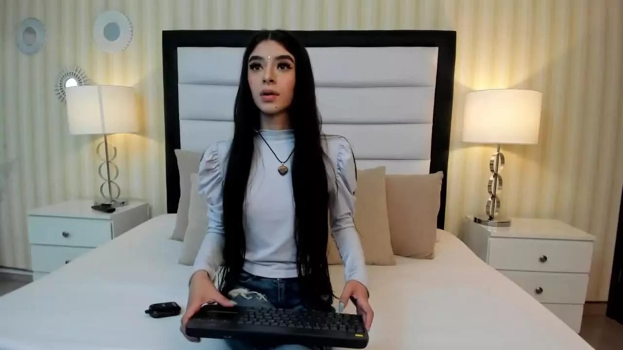 SaraClarker on Streamray 