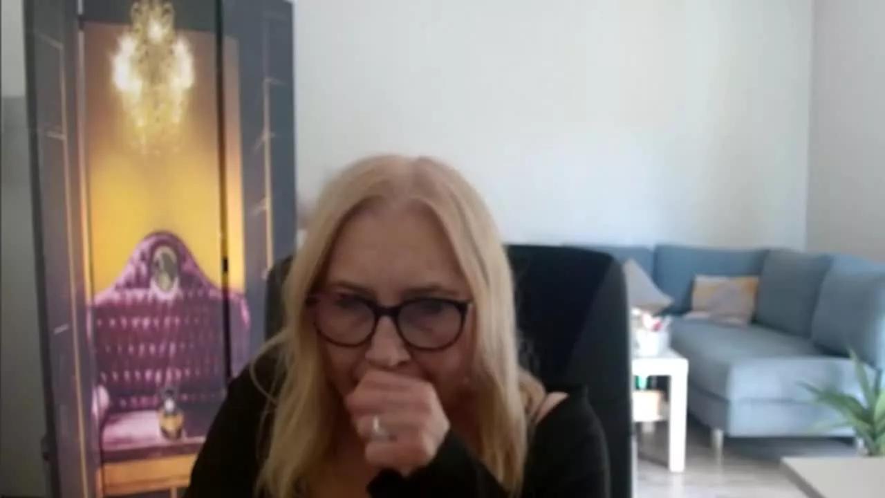 SofiaTease on Streamray 