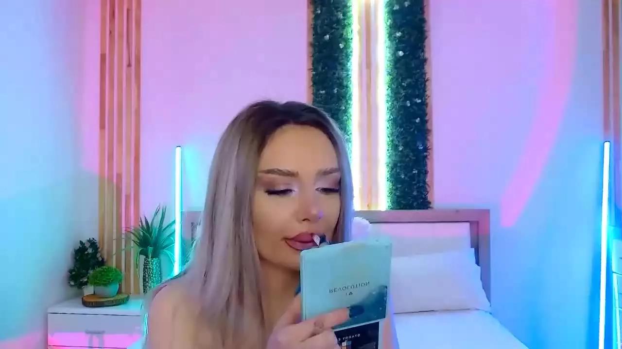 STEPHANIE01 on Streamray 