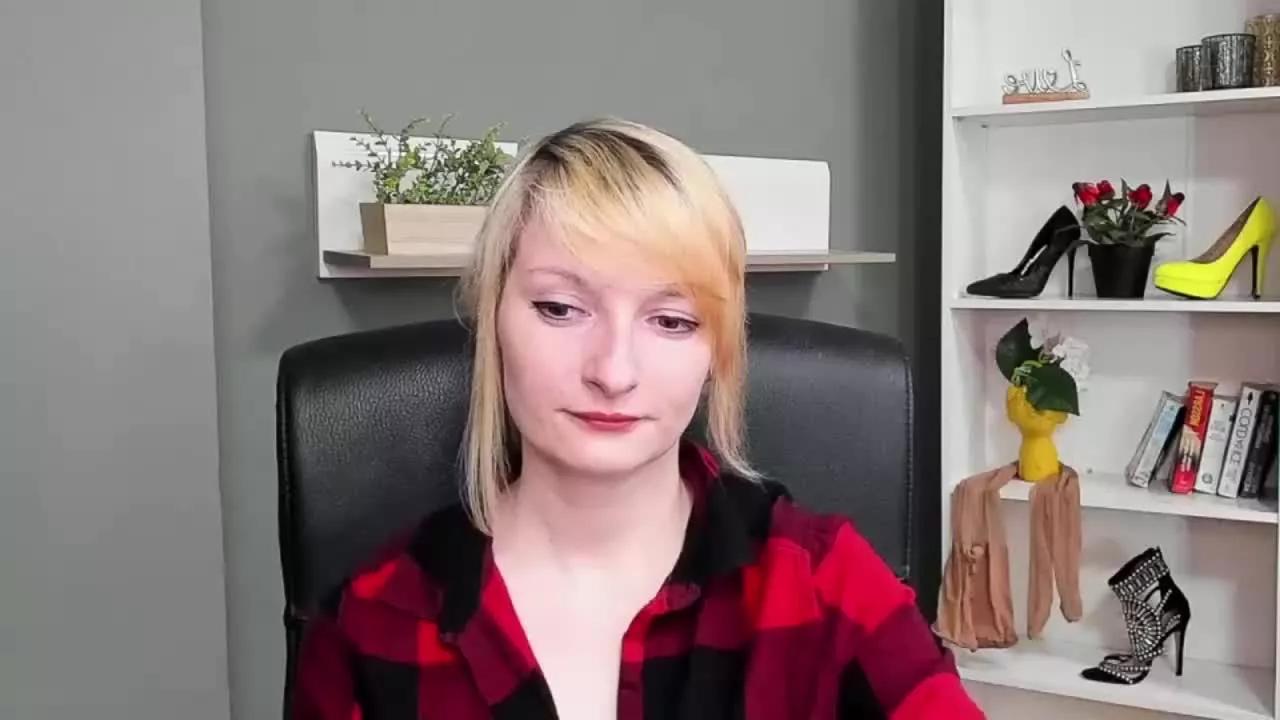 TeaseBlair on Streamray 