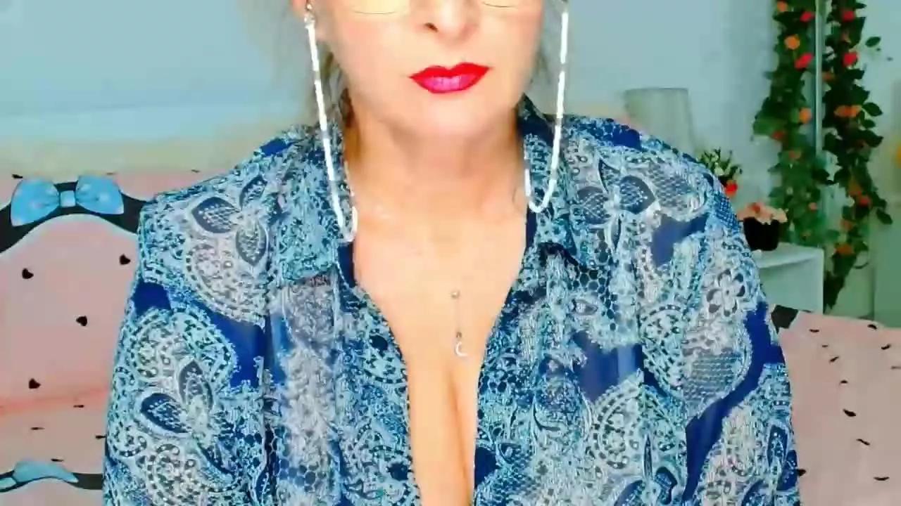 Tyana on Streamray 