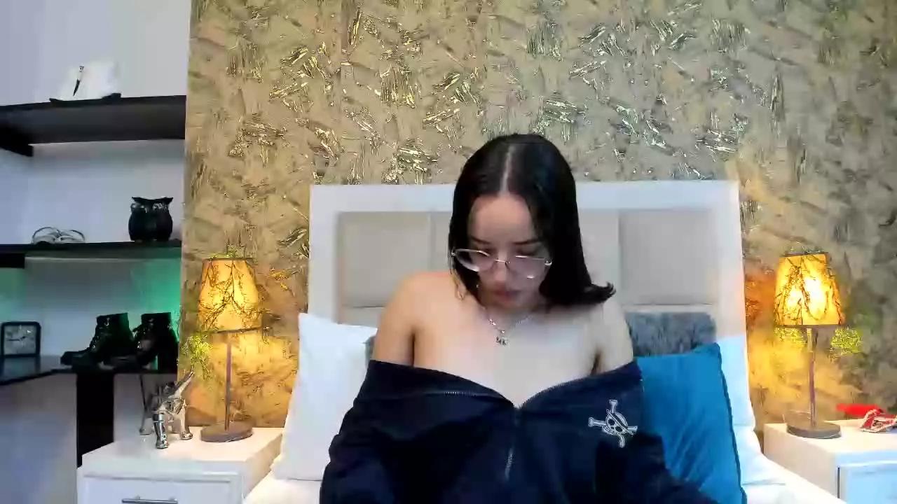 ValkyriaStel on Streamray 