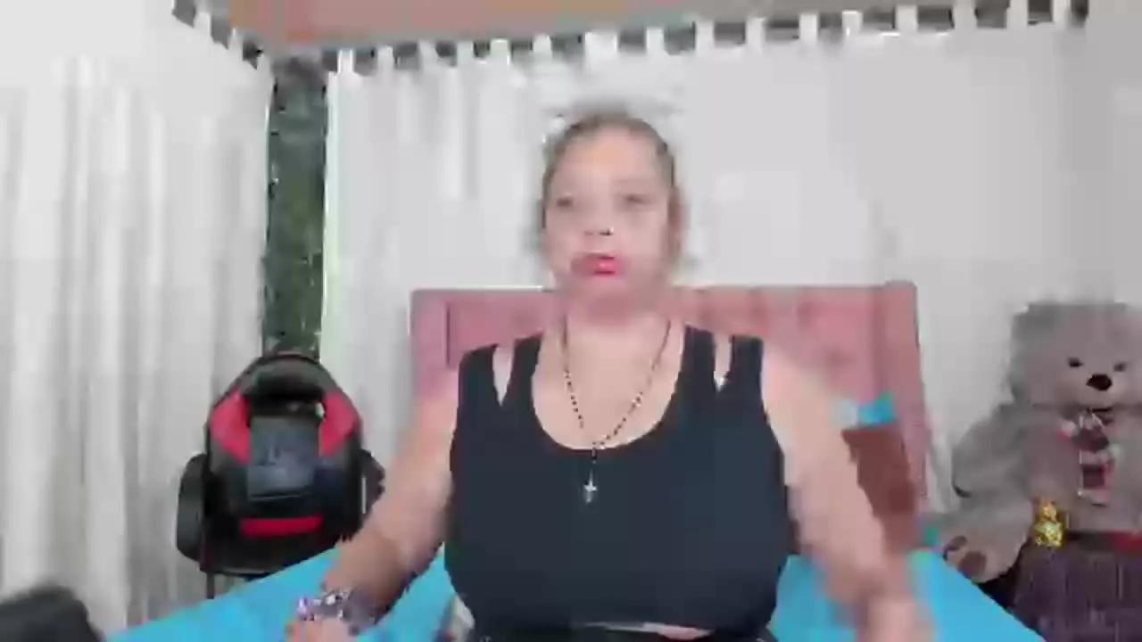 VicttoriaBorunys on Streamray 