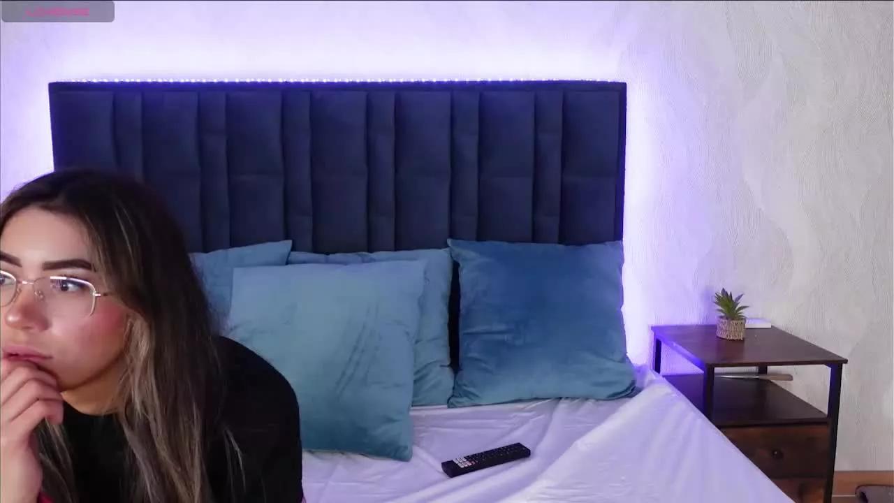 Vivienevalentine on Streamray 