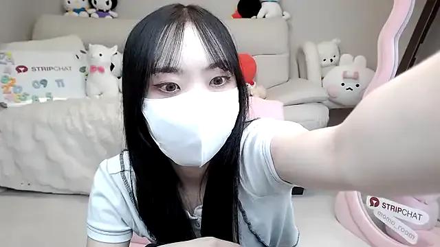 Naked -momoo- wants you to fuck her body now -momoo- from StripChat