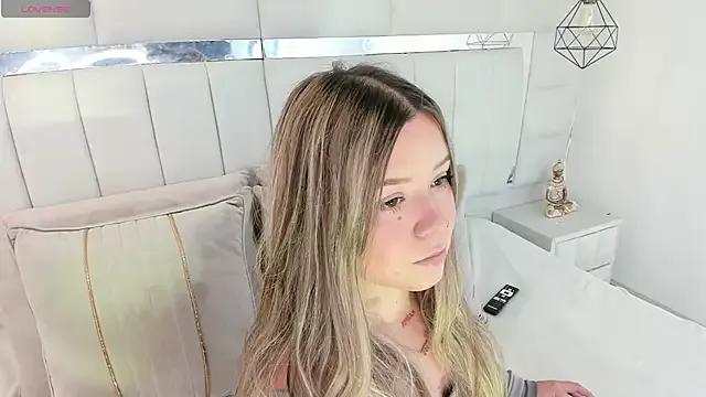 1m_dalhia on StripChat 