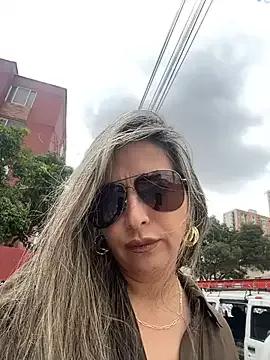 Freechat _Abril-Office1 on StripChat