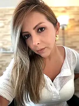 Freechat _Abril-Office1 on StripChat