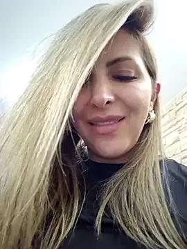 Freechat _Abril-Office1 on StripChat