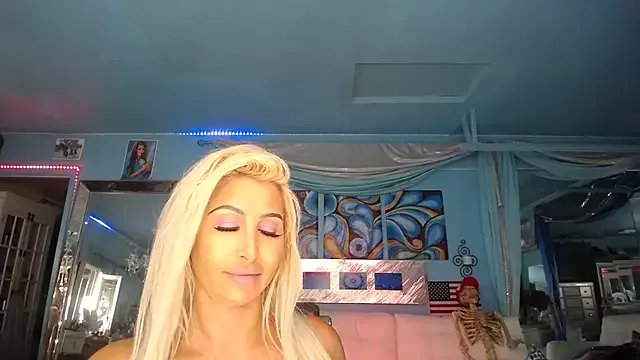 Freechat ADRIANNA_FOX on StripChat