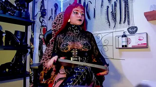Agatha_BDSM on StripChat 