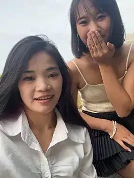 Explore naked escort AiBanana AiBanana from StripChat