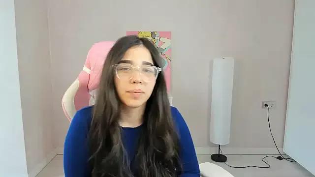 AislyFerran on StripChat 