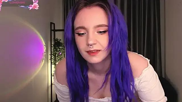 Explore StripChat's AleksaDivine AleksaDivine from StripChat