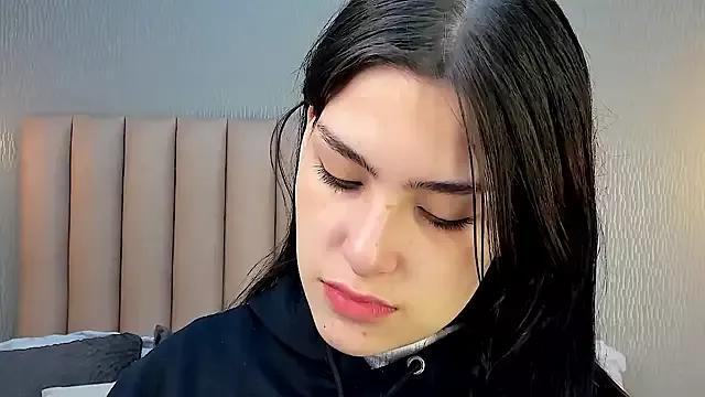 Alexa_Thaylor_ on StripChat 