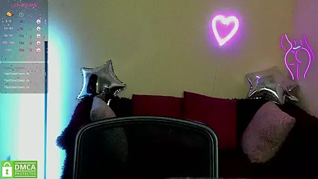 Alianna_Solo_Kisses on StripChat 