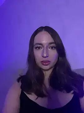 Explore sexy camslut AlisaQSky AlisaQSky from StripChat