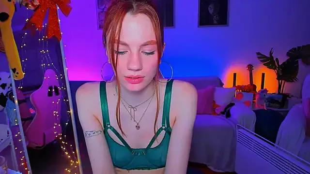 Alyssa_Smitt on StripChat 