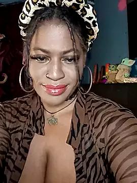 AmazonianMistress on StripChat 