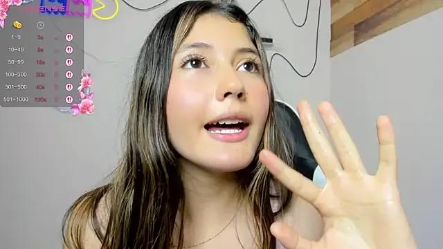 Freechat amy_innocent_1 on StripChat