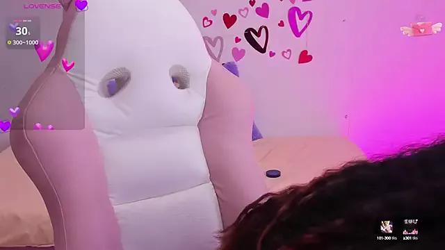 andromeda_meyer on StripChat 
