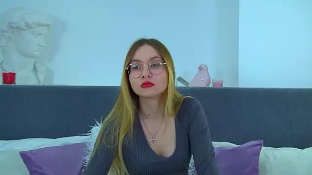 AnidiBerry on StripChat 