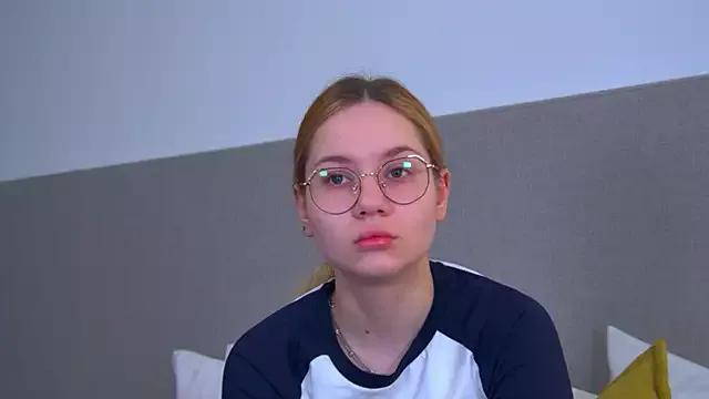 AnidiBerry on StripChat 