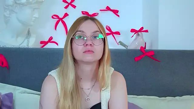 AnidiBerry on StripChat 