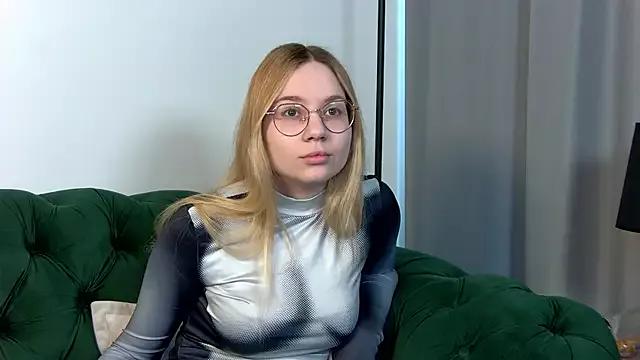 AnidiBerry on StripChat 
