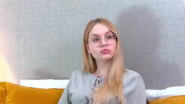 AnidiBerry on StripChat 