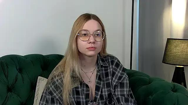 AnidiBerry on StripChat 