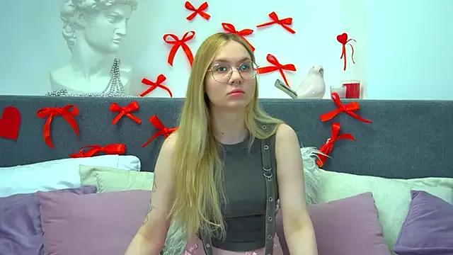 AnidiBerry on StripChat 