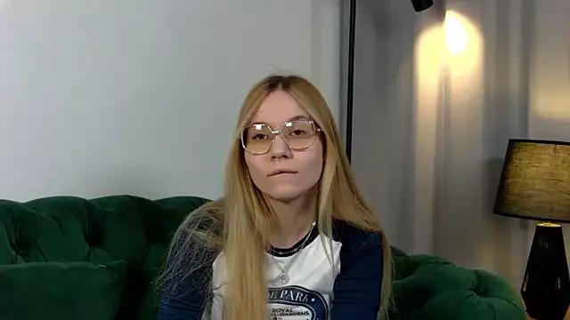 AnidiBerry on StripChat 