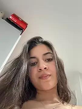 AnitaKariri on StripChat 
