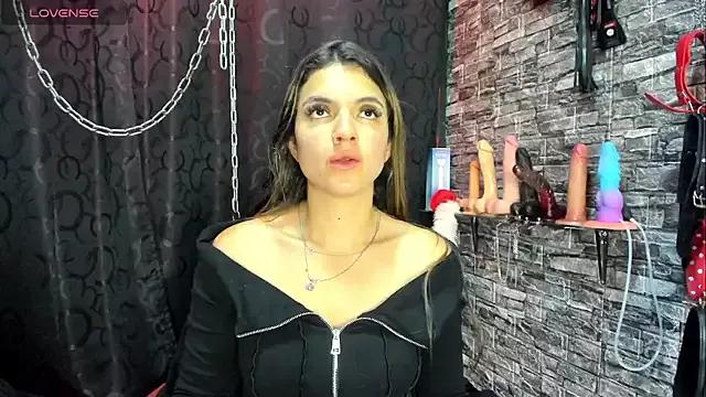 annavi_ on StripChat 