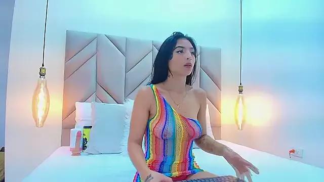 AriaAragon on StripChat 