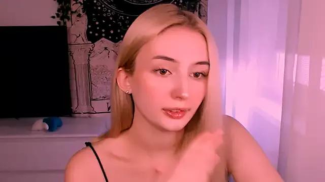 Freechat beauty_blonde on StripChat