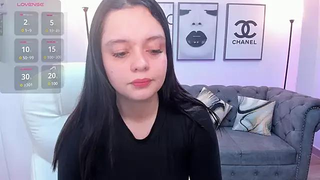 Bella-hadiid on StripChat 