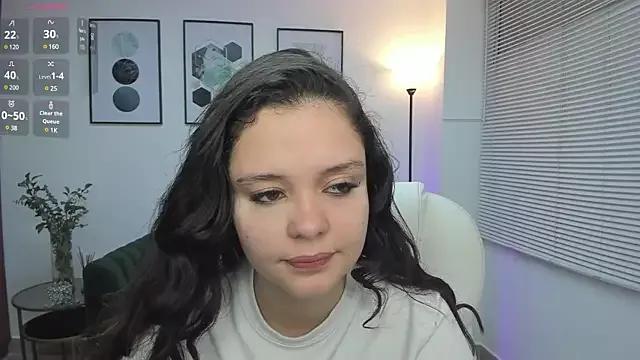 Bella-hadiid on StripChat 