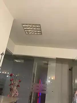 BellaRave on StripChat 